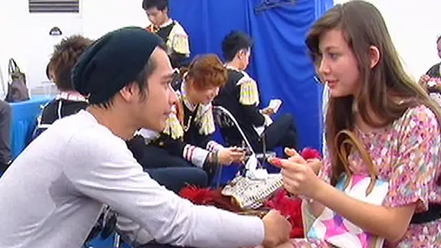 Tahun Baru, Eza Gionino Punya Pacar Baru