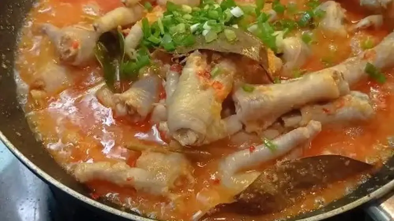 Ceker Ayam Mercon Pedas