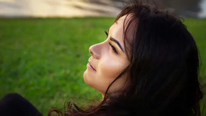 4 Kebiasaan Sehari-Hari yang Diam-Diam Bikin Kulit Kusam dan Cara Mengatasinya