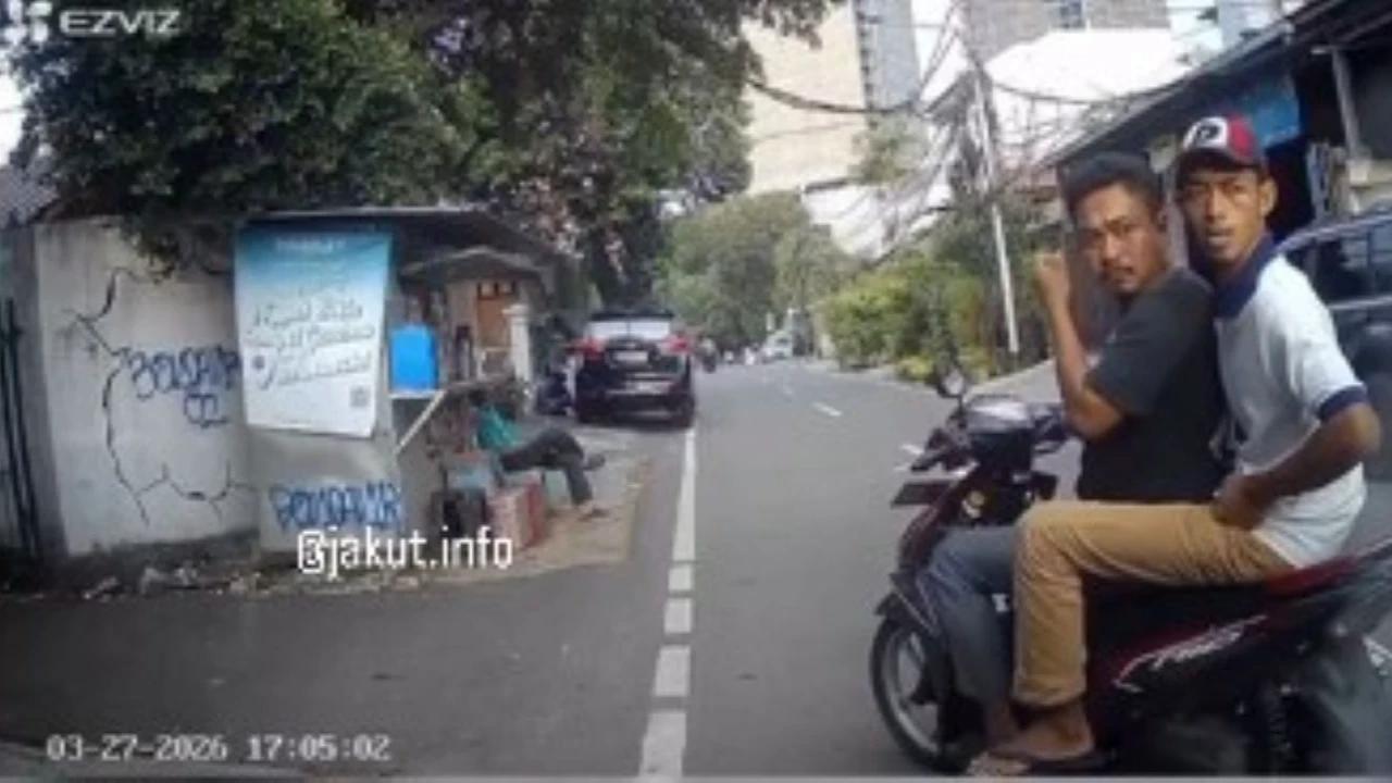 Geger! Pemotor Dicegat di Tanah Abang, Dimintai Rp300 Ribu, Polisi Turun Tangan