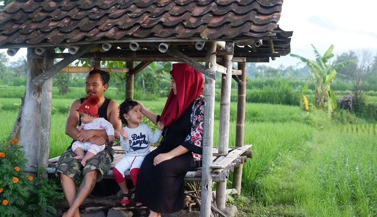 Cella Kotak (Instagram/carolynadewi)