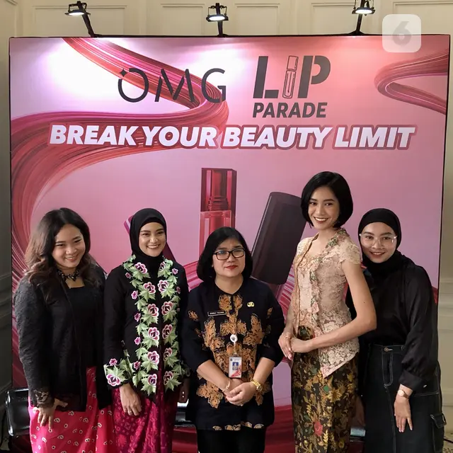 OMG Lip Parade