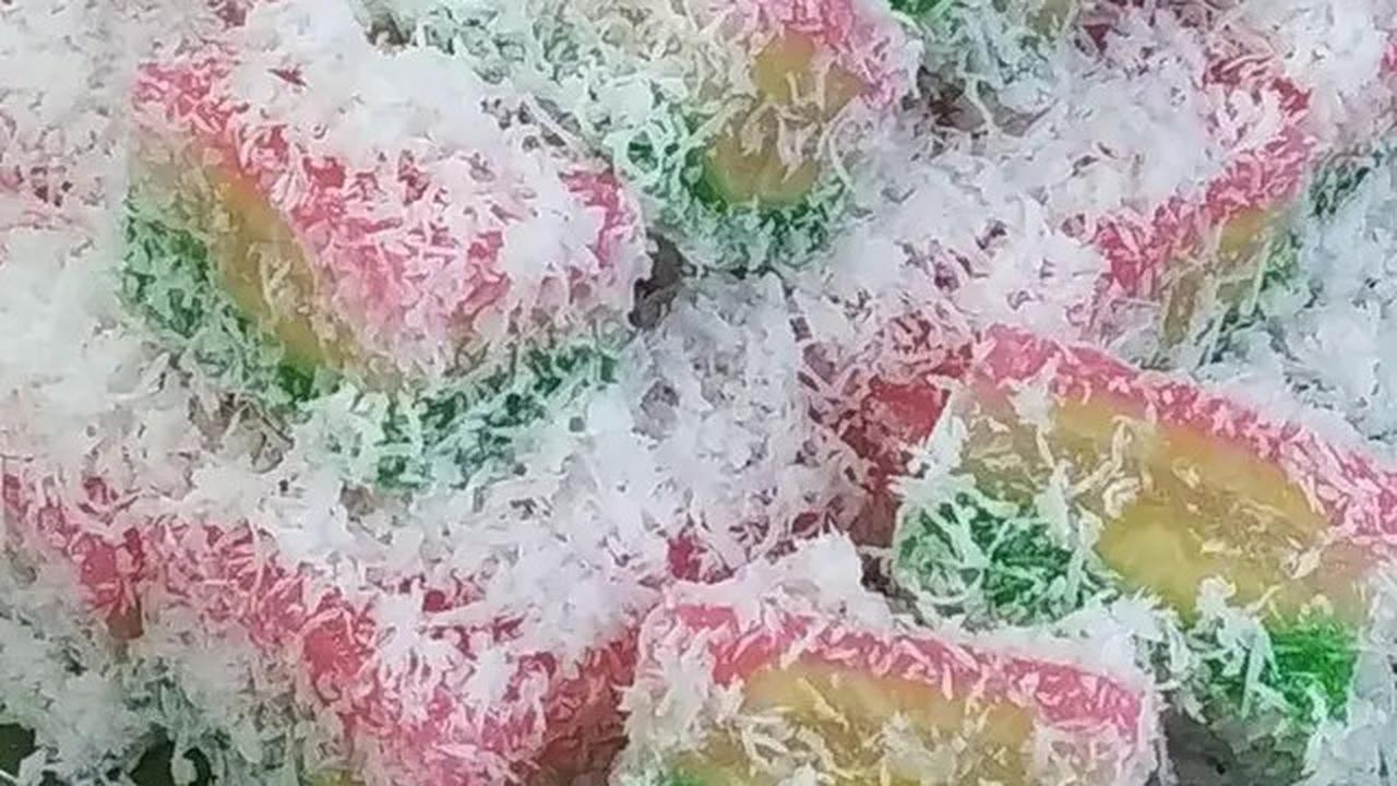 Ragam Kue Kukus Lezat untuk Teman Minum Teh, Panduan Lengkap Membuatnya
