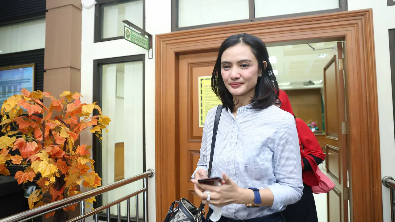 [Bintang] Ade Maya (Istri Ibnu Jamil)