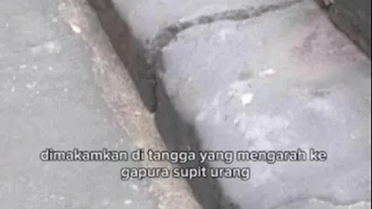 Hingga saat ini, diwajibkan bagi seluruh peziarah Sultan Agung untuk menginjak tangga bergelombang yang merupakan makam tubuh Tumenggung Endranata.