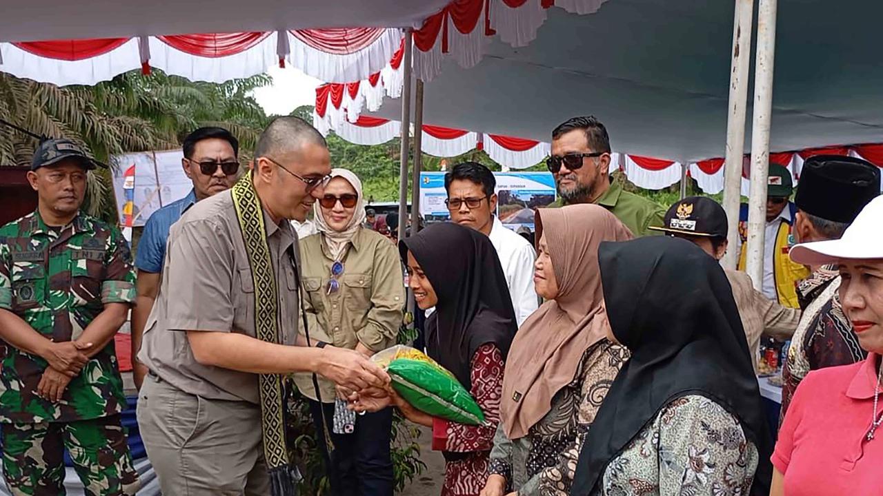 FOTO: Jalan Sungai Sapah Sepadak Terwujud Setelah Puluhan Tahun Penantian