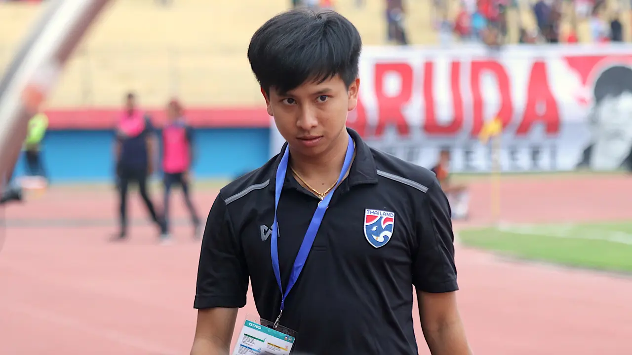 Manajer Timnas Thailand U-19, Maruay Marhasaranukun.