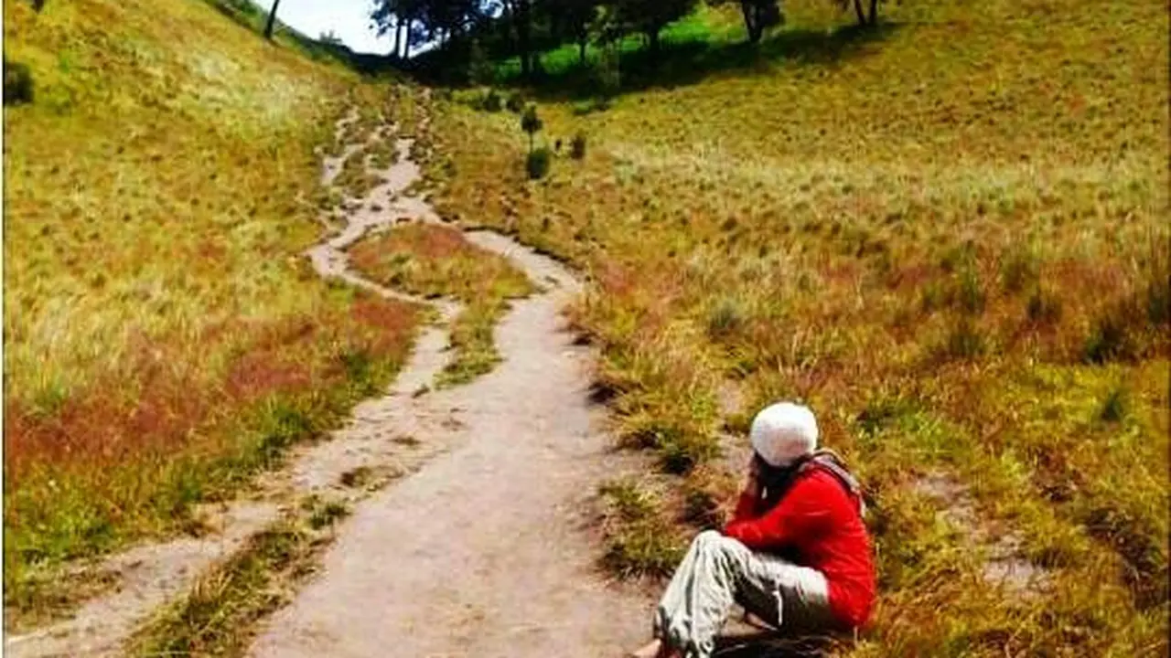 Gunung Semeru dan Lantunan Asa Para Jomblo di Tanjakan Cinta