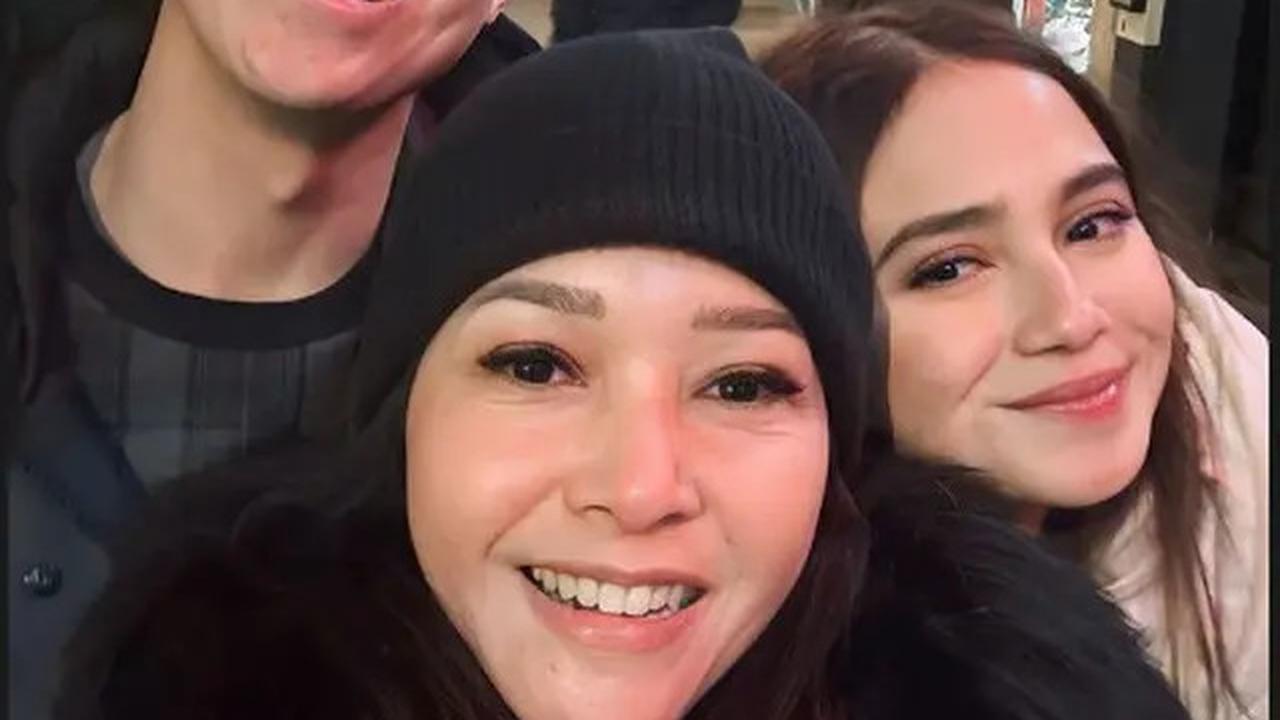 7 Artis Ini Rayakan Tahun Baru 2025 di Luar Negeri, Pesta Kembang Api Jadi Lebih Berkesan