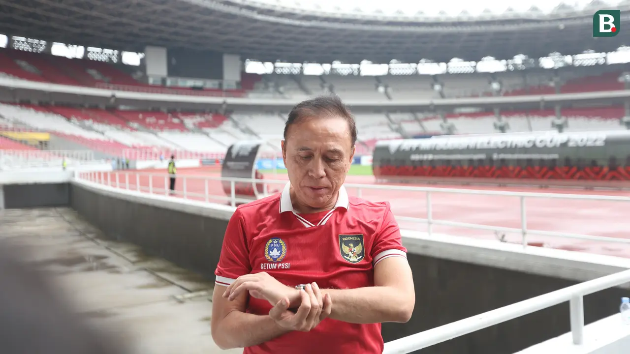 Ketua Umum PSSI Iwan Bule Meninjau Kesiapan GBK Menjelang Piala AFF 2022