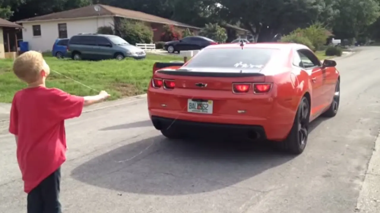 Chevrolet Camaro Ini Dipakai untuk Copot Gigi