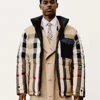 Penasaran seperti apa koleksi Burberry? cek detail show-nya berikut ini.