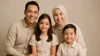 6 Inspirasi Foto Studio Keluarga Kecil, Gaya Minimalis dan Elegan untuk Momen Spesial 2025
