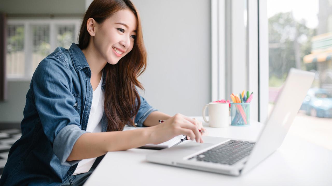 Bibir Tetap 'On' Sepanjang Hari Tanpa Touch Up, Ladies Bisa Pilih 8 Varian Lip Cream Cantik Ini