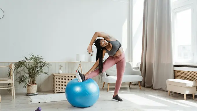 10 Ide Olahraga Pagi yang Bantu Tingkatkan Fokus Seharian