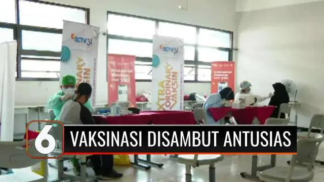 Sejak pagi, sejumlah warga antusias mengikuti Xtra Ordinary Vaksin di SMP 160 Ceger, yang digelar sebagai rangkaian HUT SCTV Ke-31. Acara ini merupakan hasil kerjasama YPP SCTV-Indosiar, Yayasan Karya Alpha Omega dan Pemprov DKI Jakarta.