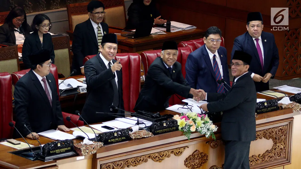 Tok, DPR Resmi Sahkan Revisi UU Terorisme