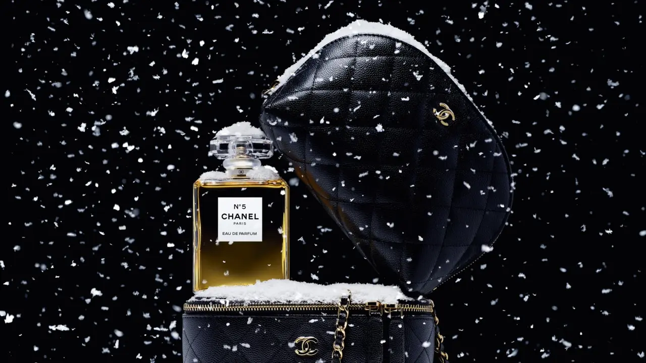 4 Cara Memberikan Hadiah Parfum Chanel No.5 yang Ikonik untuk Akhir Tahun ini
