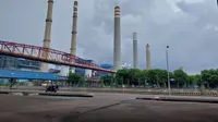Komplek Pembangkit Listrik Tenaga Uap ( PLTU ) Paiton merupakan salah satu PLTU terbesar di Indonesia berkapasitas total 4,700 MW. PLTU menggunakan batubara sebagai sumber energi untuk diproses menjadi energi listrik.