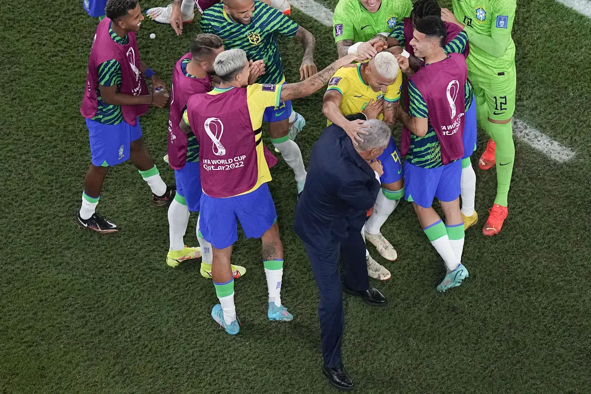 Foto: Momen Adu Joget Neymar Cs Saat Brasil Kandaskan Korea Selatan di Babak 16 Besar Piala Dunia 2022