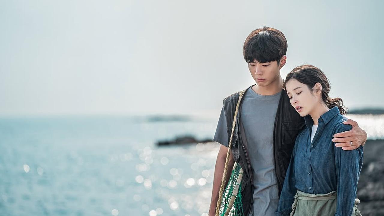 IU Bermain Peran Ganda di Drama 'WHEN LIFE GIVES YOU TANGERINES', Sukses Pukau Penonton