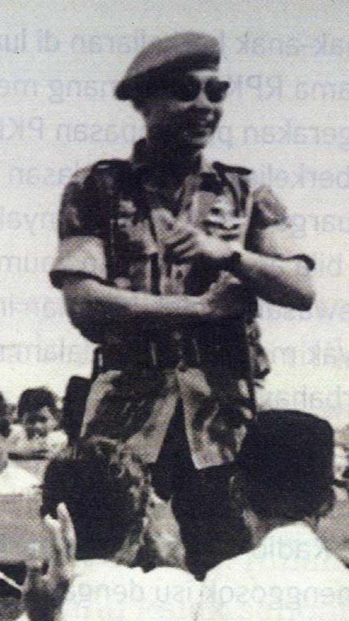 Sebagaimana dilakukan oleh sang kakek yang mengalami peristiwa bersejarah nan kelam pemberontakan G30S PKI tahun 1965. <br>