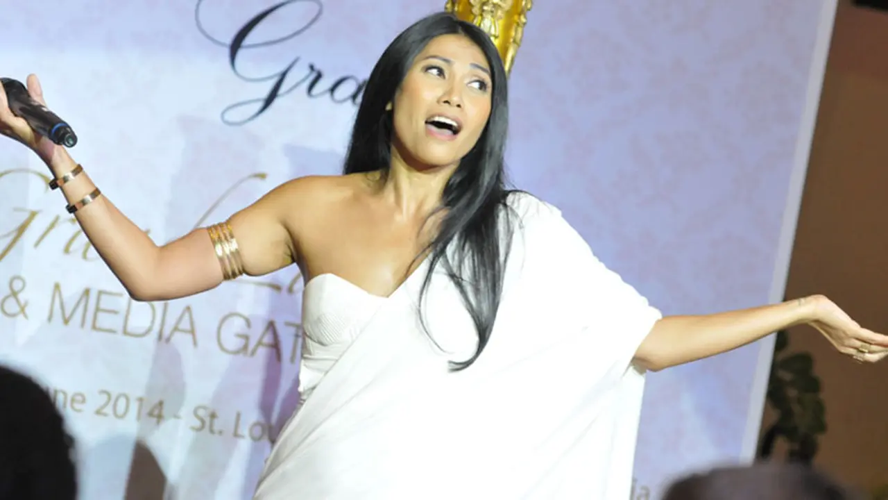 2 Tahun Berkreasi, Anggun Akhirnya Luncurkan Parfum