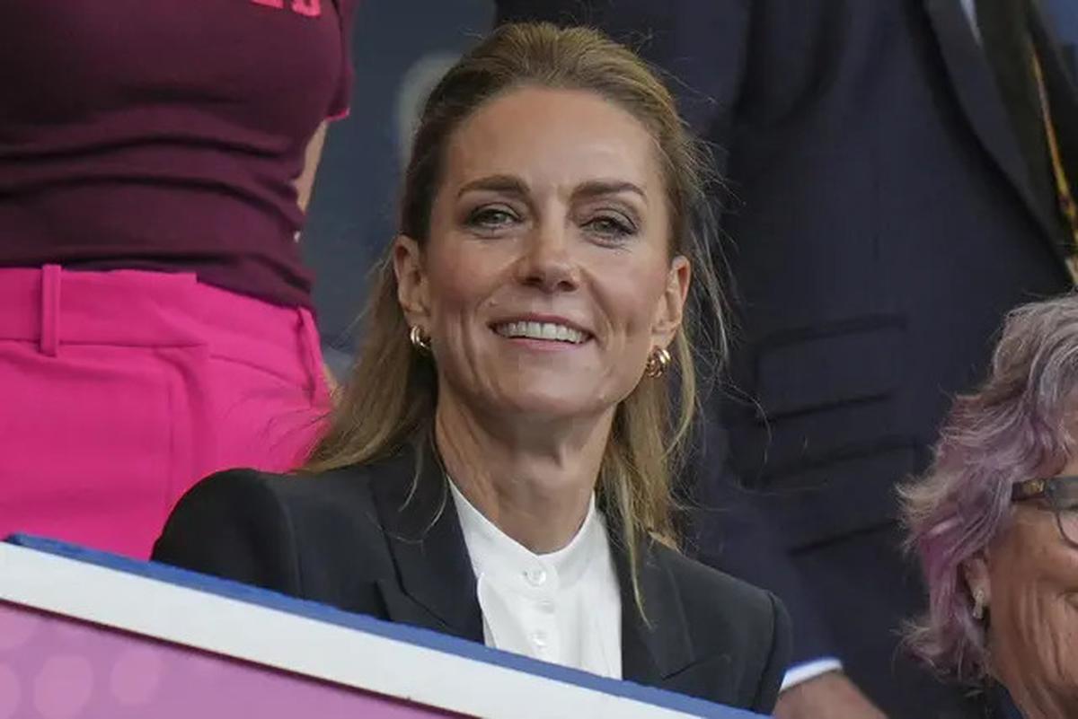 Bukan Wig, Kate Middleton Diyakini Ahli Pakai Ekstensi untuk Rambut Pirangnya yang Viral
