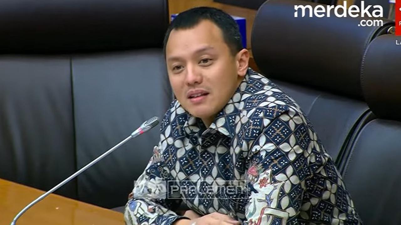 VIDEO: Melotot Pembalap Moreno DPR Kesal Pertamina Korupsi BBM "Mau Merusak Pemerintah Prabowo"
