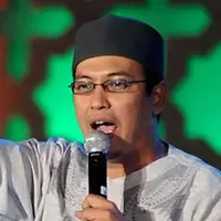 Kumpulan video ceramah islam yang di sampaikan oleh Ustad Jefri Al Buchori.