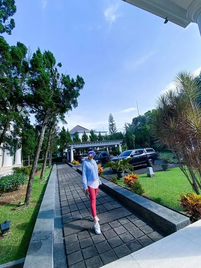 Jarang Terekspos, Ini 7 Potret Rumah Mewah Reino Barack