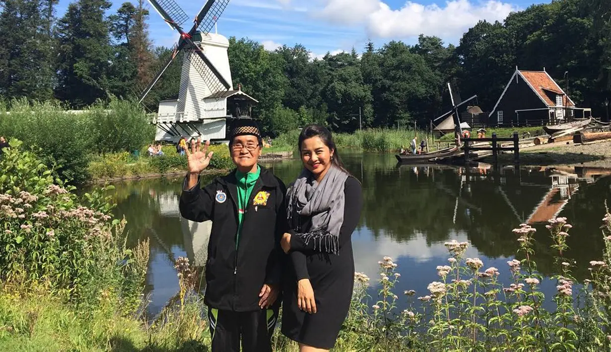 Wanita kelahiran 12 Mei 1990 ini menorehkan banyak prestasi, beberapa diantarnya yakni menjurai First Asian Grand Prix di Bangkok tahun 2013, medali perunggu di Archery World Cup Turki, medali perunggu di Archery World Cup di Inggris dan Medali Perak SEA Games 2017. (Liputan6.com/IG/@delliedinda)