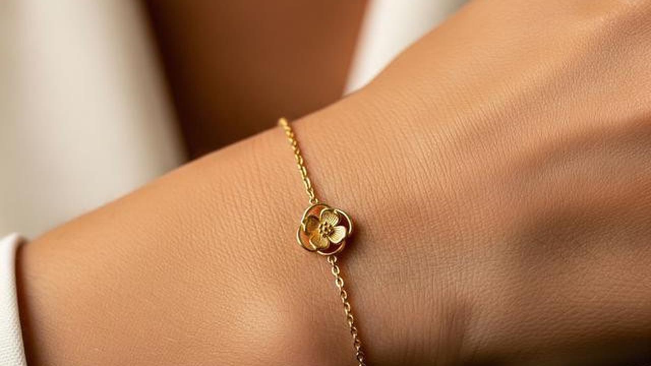 15 Rekomendasi Gelang Emas Elegan untuk Ibu Paruh Baya yang Timeless, Hadiah Spesial Hari Ibu