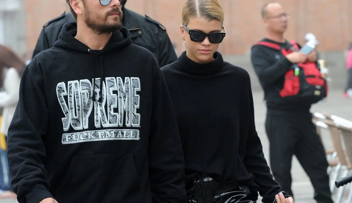 Sofia tak ingin menjadi orang bodoh yang terus berada di sisi Scott dan kemudian kekasihnya akan kembali pada Kourtney. (promiflash.de)