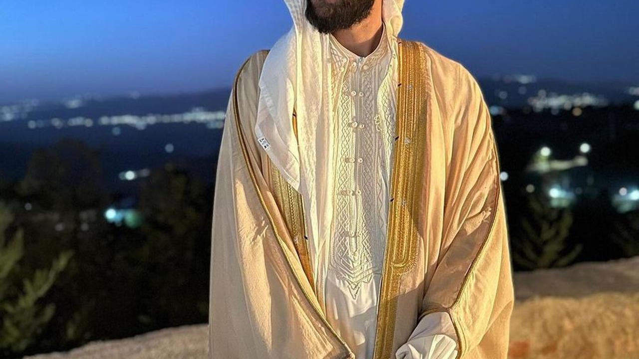 7 Potret Sabda Ahessa Mantan Pacar Wulan Guritno Menikah di Yordania, Akad Nikah Digelar Kala Senja - Tampil Gagah Bak Pangeran Arab