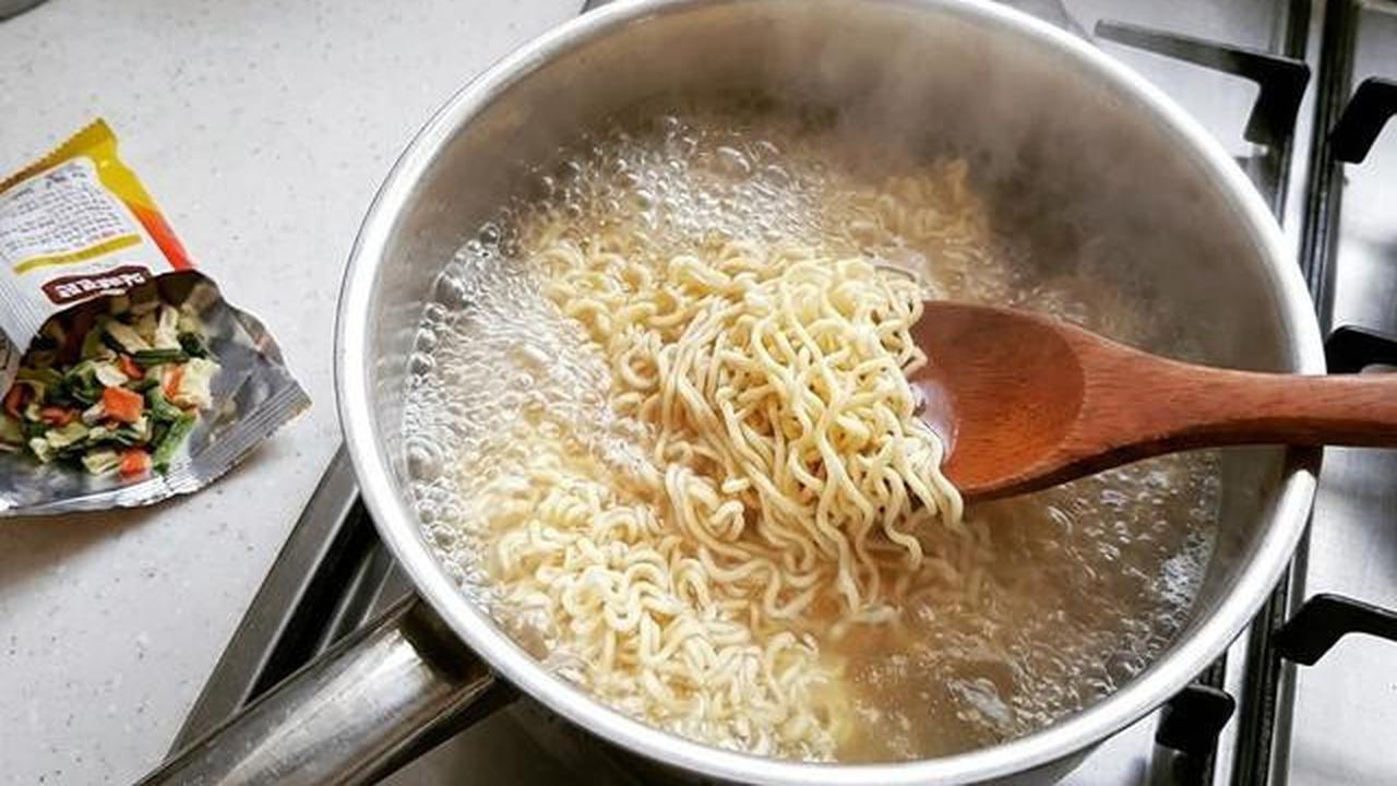 Kesalahan Masak Mi Instan yang Bikin Cepat Enek, Hindari untuk Kesempurnaan Sajian