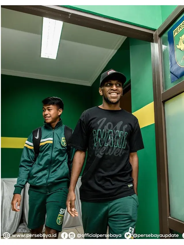 Momen Supriadi Berseragam Persebaya