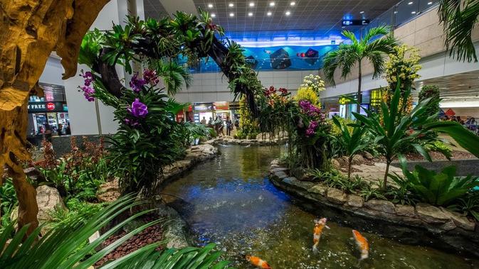 7 bandara istimewa ini membuat pengunjung tak lagi merasa bosan saat menunggu jadwal penerbangan yang sedang di delay.