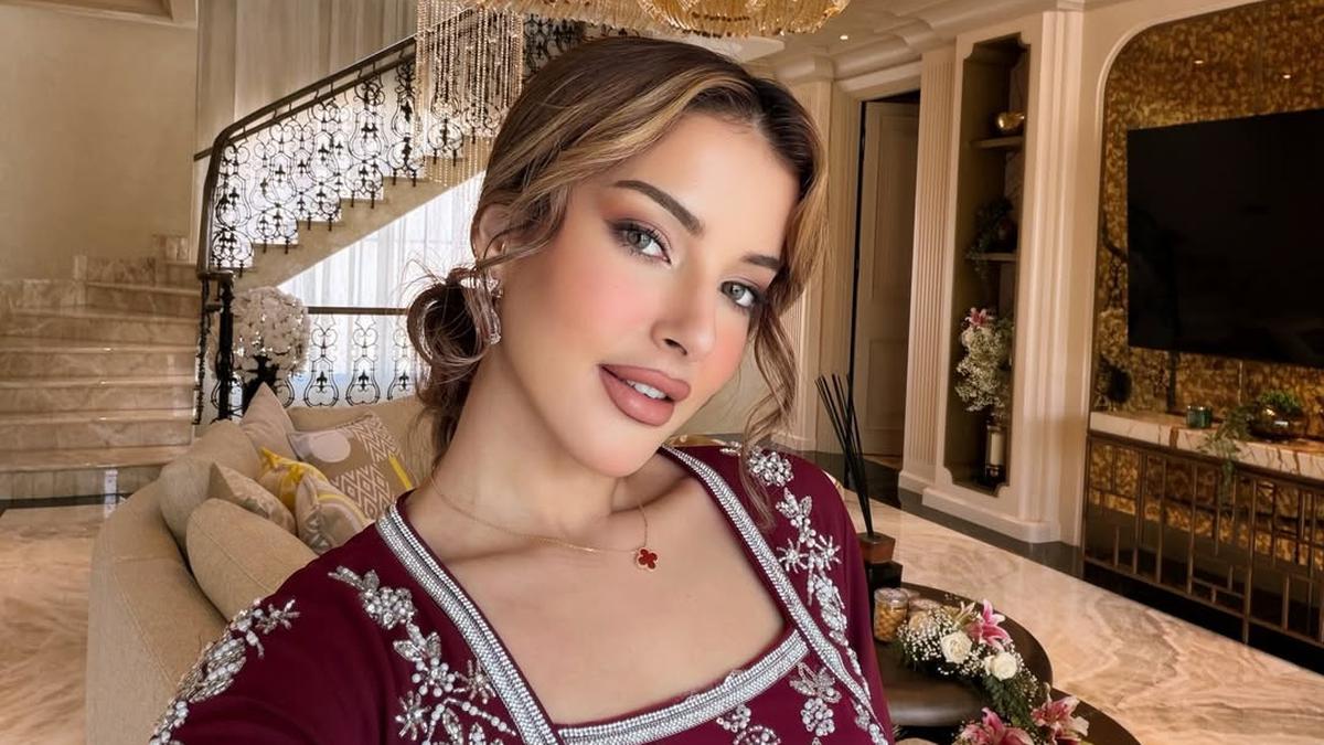 7 Desain Tangga di Rumah Baru Tasya Farasya, Mewah Curi Perhatian