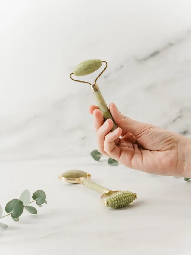 ilustrasi peralatan facial harus disimpan di kulkas/pexels