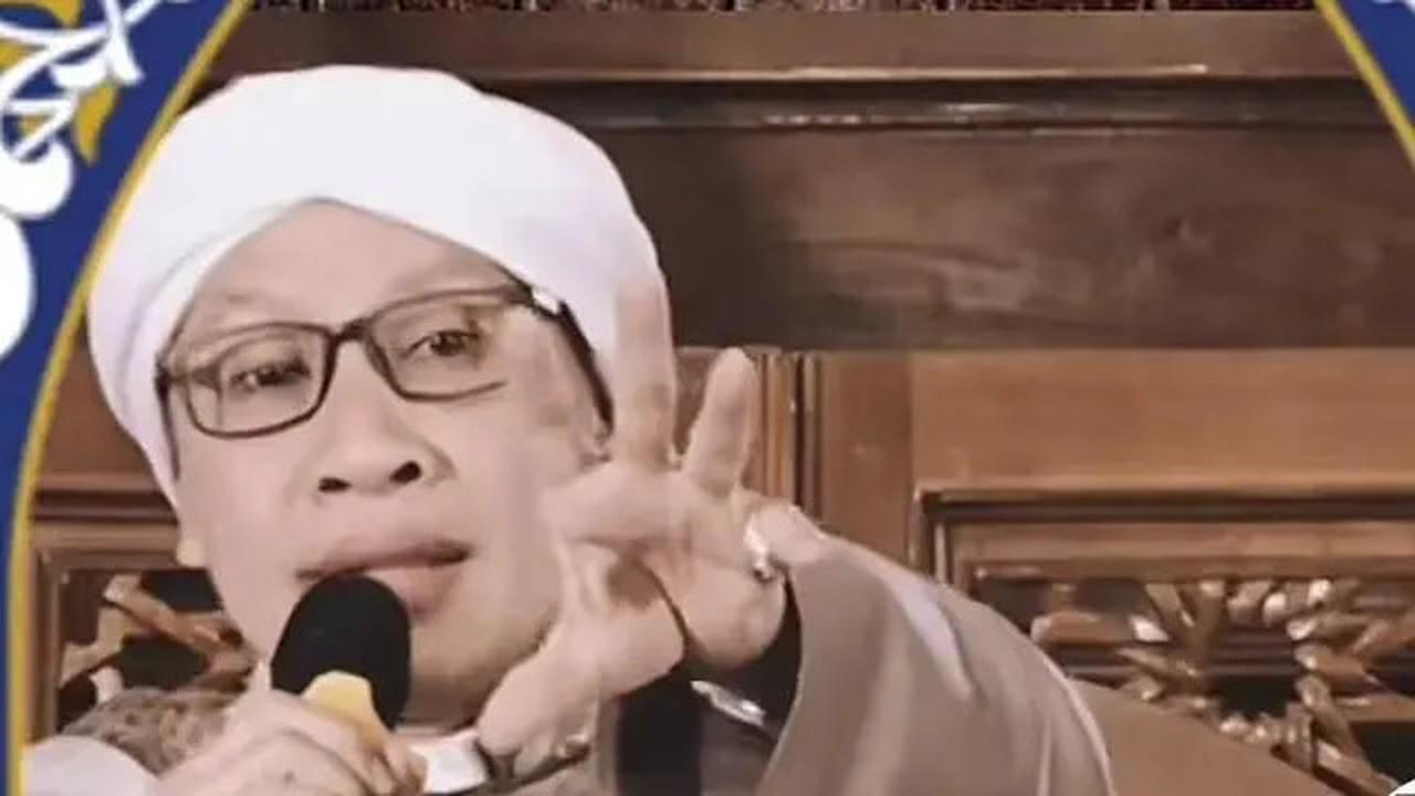 Menutup Aurat atau Membersihkan Hati, Buya Yahya Jelaskan Prioritas dalam Islam