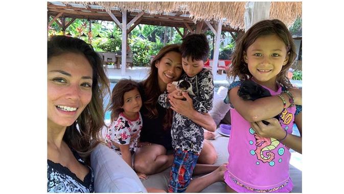 Indah Kalalo dan Shanty Paredes (Sumber: Instagram/@indahkalalo)