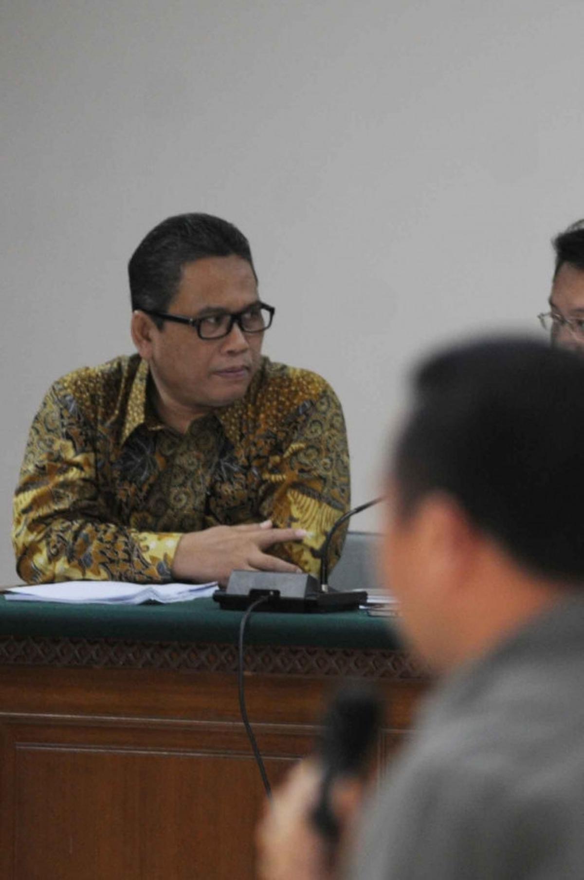 Pengacara Rudy Alfonso bersaksi di sidang Amir Hamzah