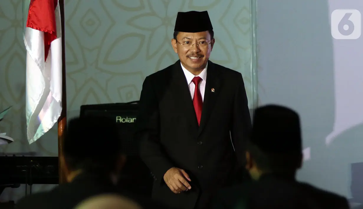 Menteri Kesehatan Terawan Agus Putranto saat menghadiri acara Anugerah Menteri Kesehatan 2019 di Jakarta, Selasa (12/11/2019). Penghargaan diberikan kepada yang berjasa dalam pembangunan bidang kesehatan, salah satunya Komisaris Utama Emtek Grup Eddy Sariaatmadja. (Liputan6.com/Johan Tallo)