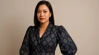 7 Model Blazer Batik Lengan Balon, Tampil Standout tanpa Berlebihan