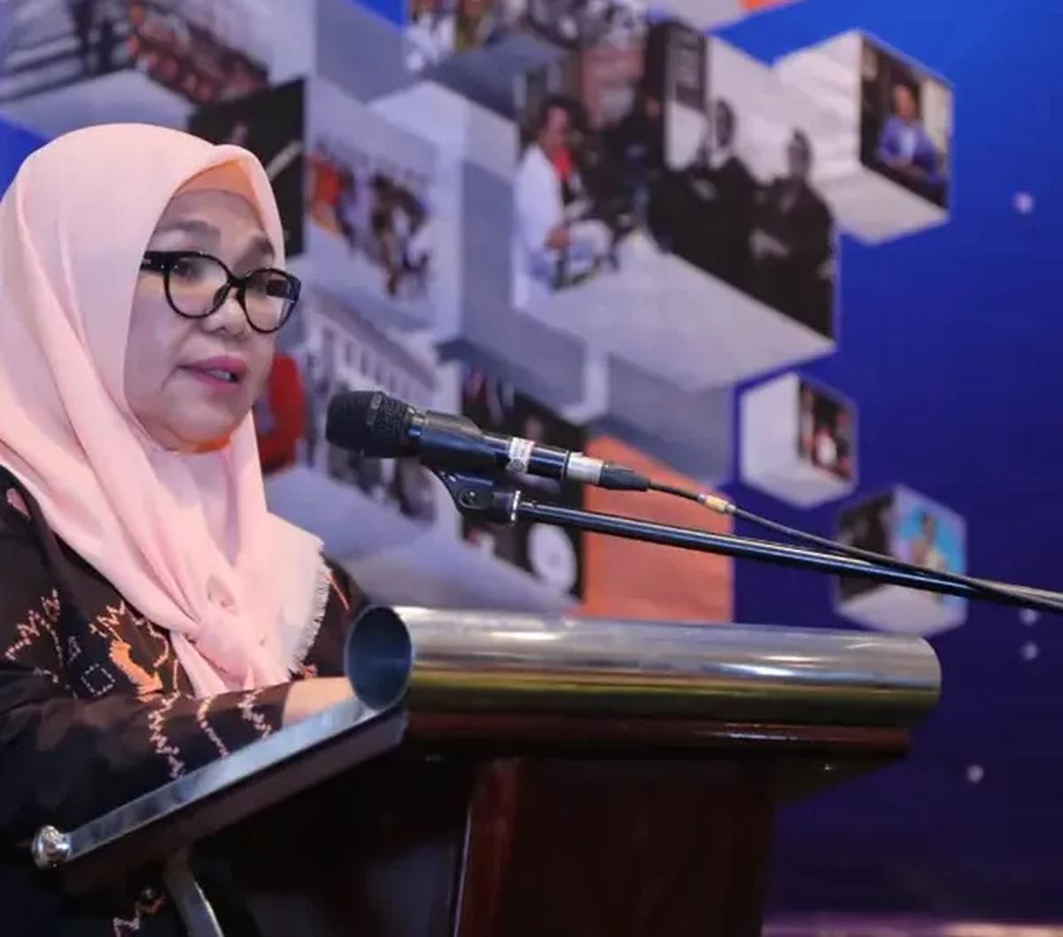 Politikus PKB Reyna Usman ditetapkan sebagai tersangka sistem proteksi TKI di Kemenakertrans tahun 2012. Penetapan tersangka Reyna dalam kapasitasnya sebagai mantan Dirjen Pembinaan Penempatan Tenaga Kerja dan Transmigrasi.