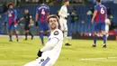 Penyerang Leeds United, Patrick Bamford berselebrasi usai mencetak gol ke gawang Crystal Palace pada pertandingan lanjutan Liga Inggris di Stadion Elland Road di Leeds, Inggris, Selasa (9/2/2021). Leeds United menang atas Crystal Palace 2-0. (AP Photo/Jon Super, Pool)