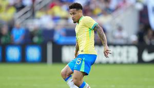 Arne Slot perlu membangun skuad untuk masa depan di Liverpool. Joao Gomes yang baru 23 tahun direkrut Wolverhampton dari Flamengo pada Januari 2023. Gomes juga sudah menjadi pemain mapan di skuad Brasil. Dia tampil starter di setiap pertandingan untuk negaranya di Copa America pada musim panas ini. (Rich Storry / GETTY IMAGES NORTH AMERICA / Getty Images via AFP)