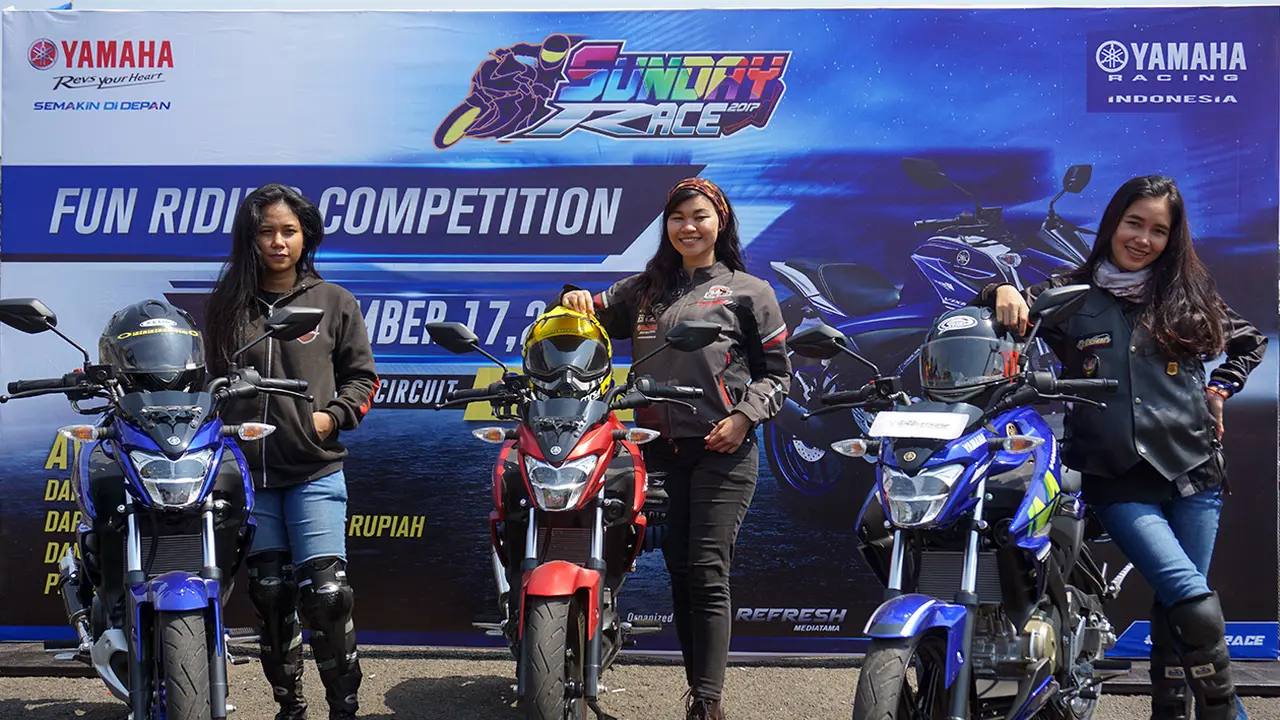 Lady Bikers