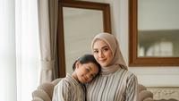 7 Inspirasi Gamis Couple Ibu dan Anak 2026, Kompak tapi Tetap Manis untuk Foto Keluarga